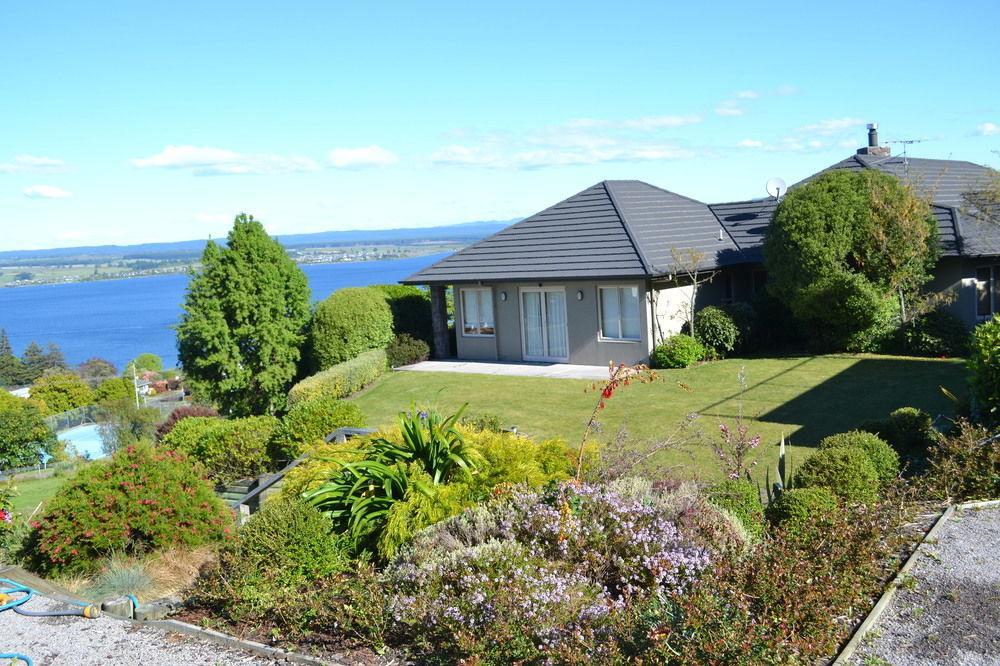 Tauhara Sunrise Lodge タウポ エクステリア 写真