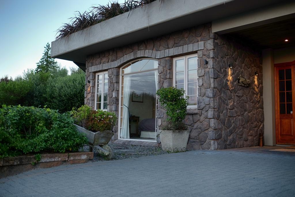Tauhara Sunrise Lodge タウポ エクステリア 写真