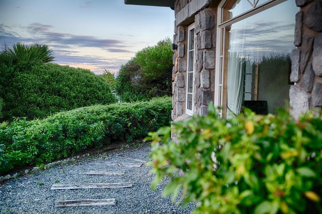 Tauhara Sunrise Lodge タウポ エクステリア 写真