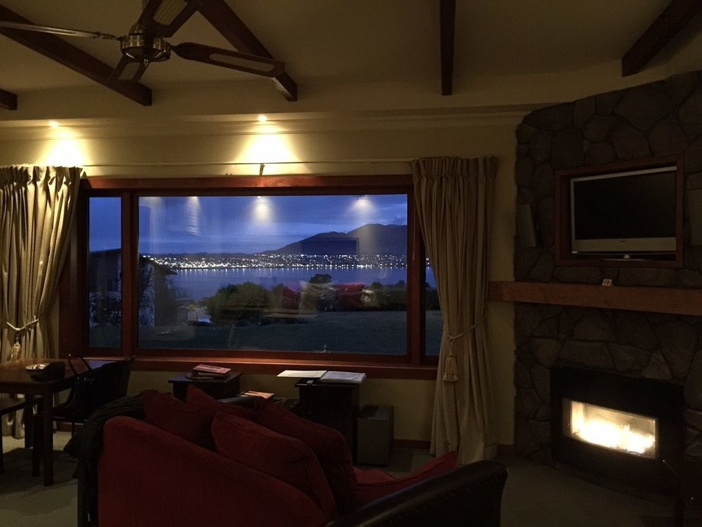 Tauhara Sunrise Lodge タウポ エクステリア 写真